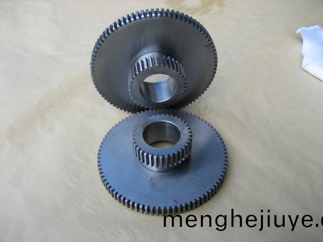 高精(jing)度双联(lian)齿(chi)轮